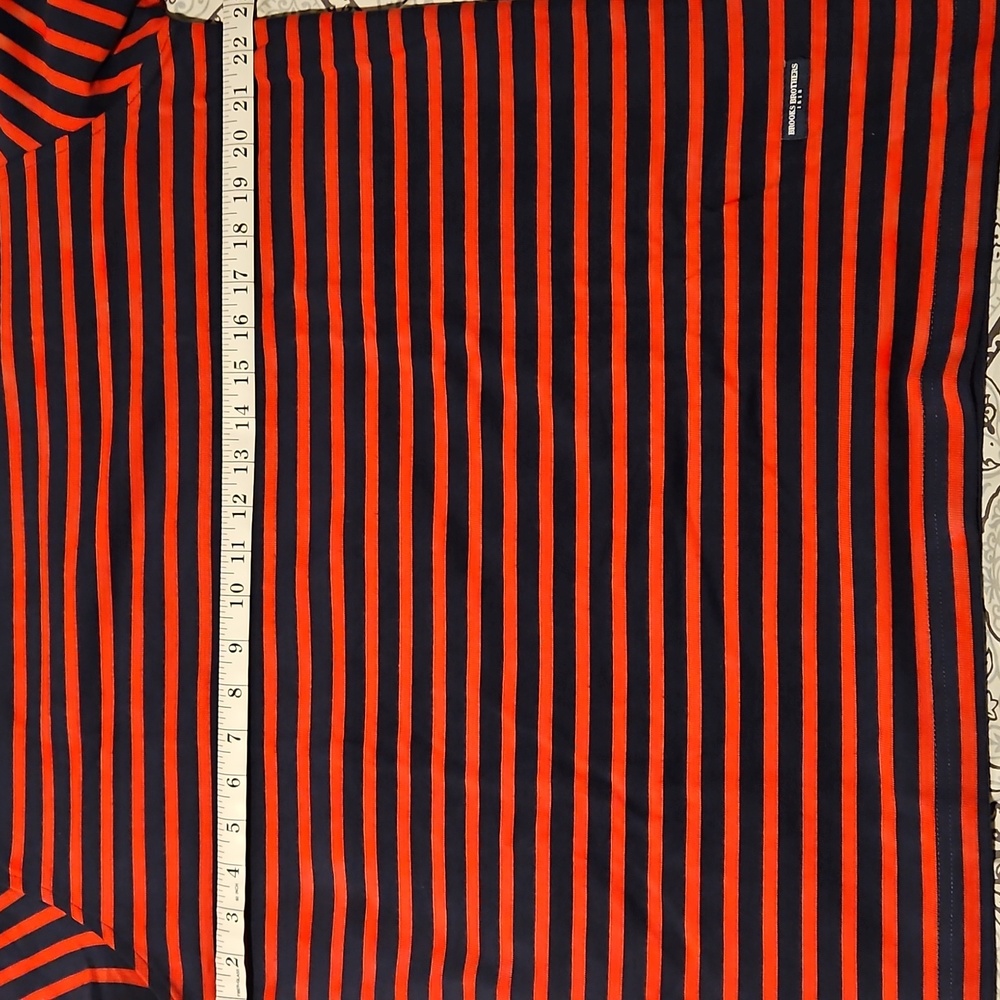 Brooks Brothers Sweater - Picture 3 of 3